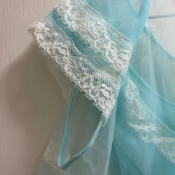 Vintage 60s short n Sweet 2 pc. Over Robe and bralette Rare sheer lace ties S/M